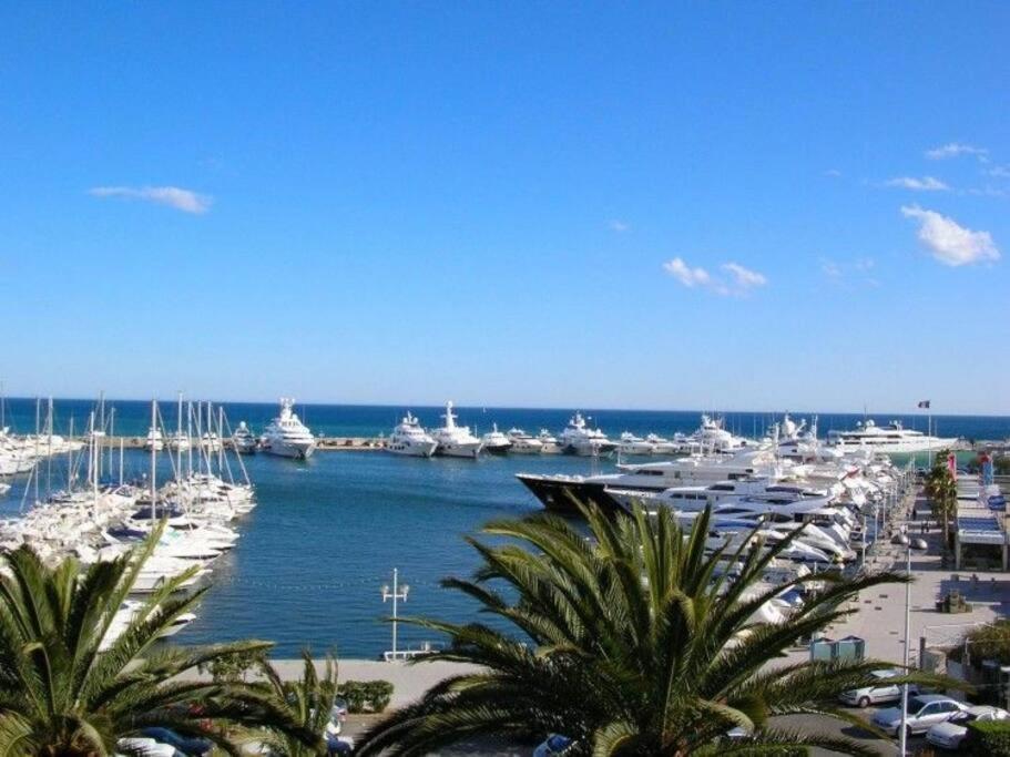 Appartement Vue Mer, 5Min A Pied De La Plage, Parking Prive Vallauris Luaran gambar